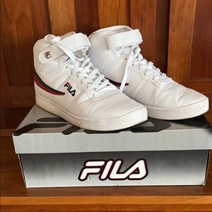 Fila Men's White and Red High-Top Sneakers